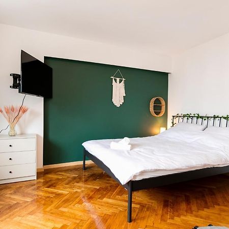 Chmielna - 250M Od Zlotych Tarasow, 350M Od Dworca Centralnego - Wifi - Smart Tv 55 Cali - Better Rental Varsovie Extérieur photo