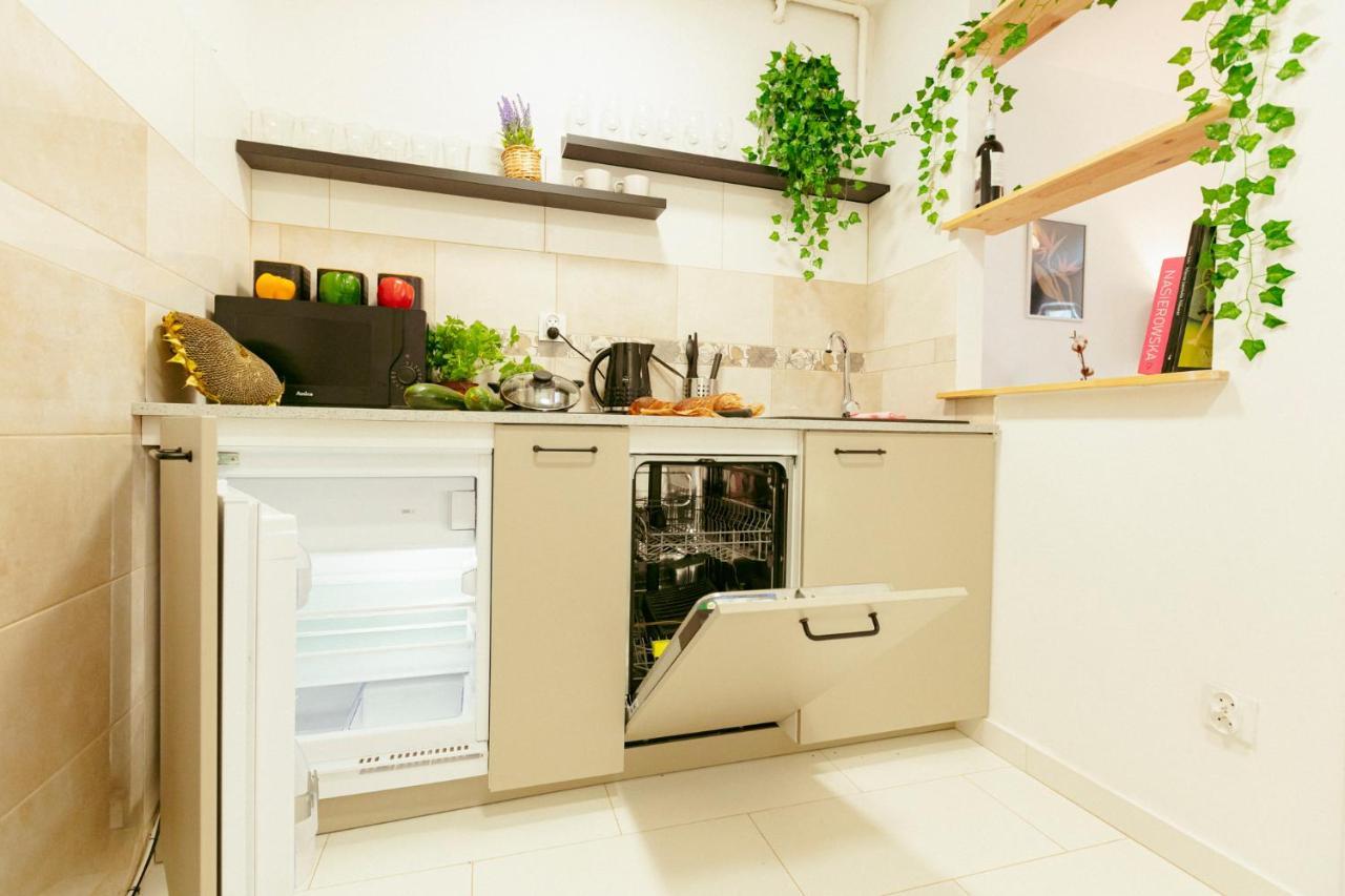 Chmielna - 250M Od Zlotych Tarasow, 350M Od Dworca Centralnego - Wifi - Smart Tv 55 Cali - Better Rental Varsovie Extérieur photo