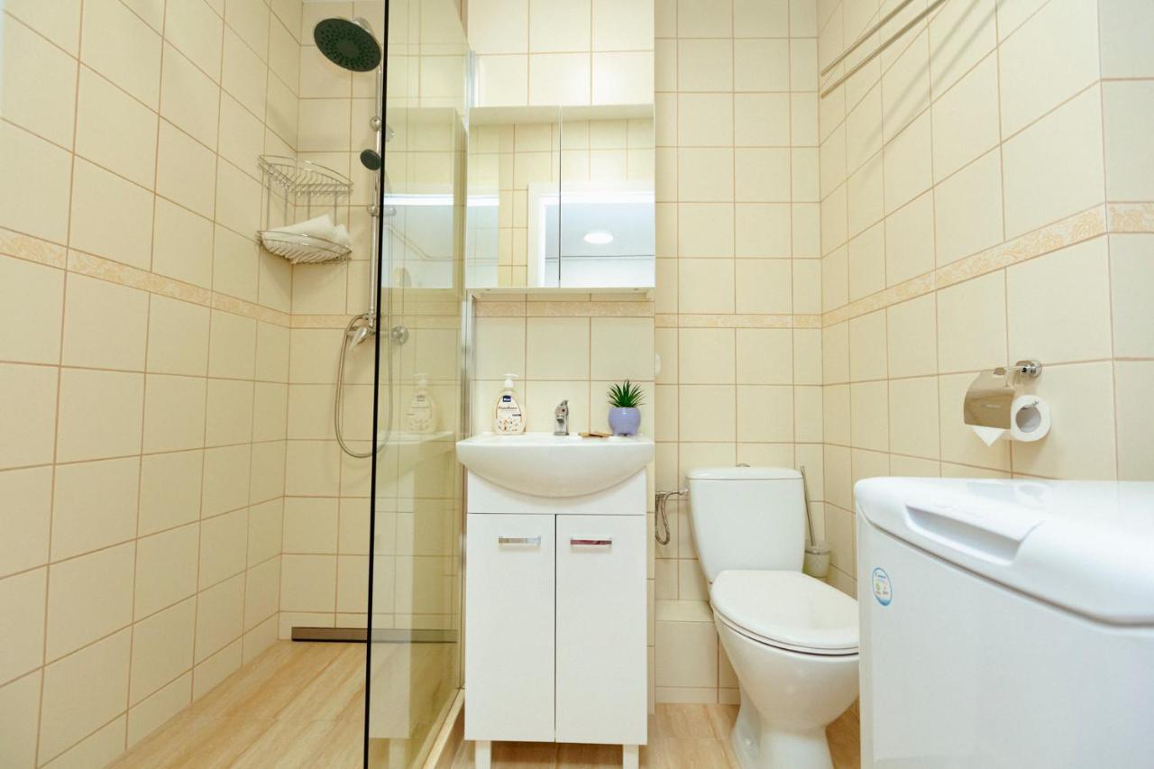 Chmielna - 250M Od Zlotych Tarasow, 350M Od Dworca Centralnego - Wifi - Smart Tv 55 Cali - Better Rental Varsovie Extérieur photo